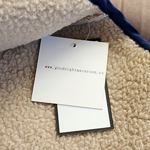 Goodnight Macaroon Kapa/coat - Picture 9 of 14